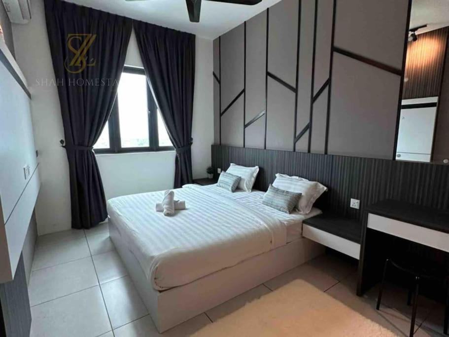 Sz Legacy At Meritus Apartment