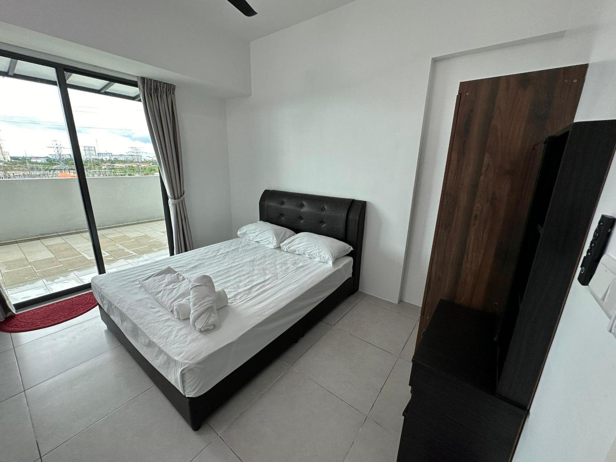 Sz Legacy At Meritus Apartment *